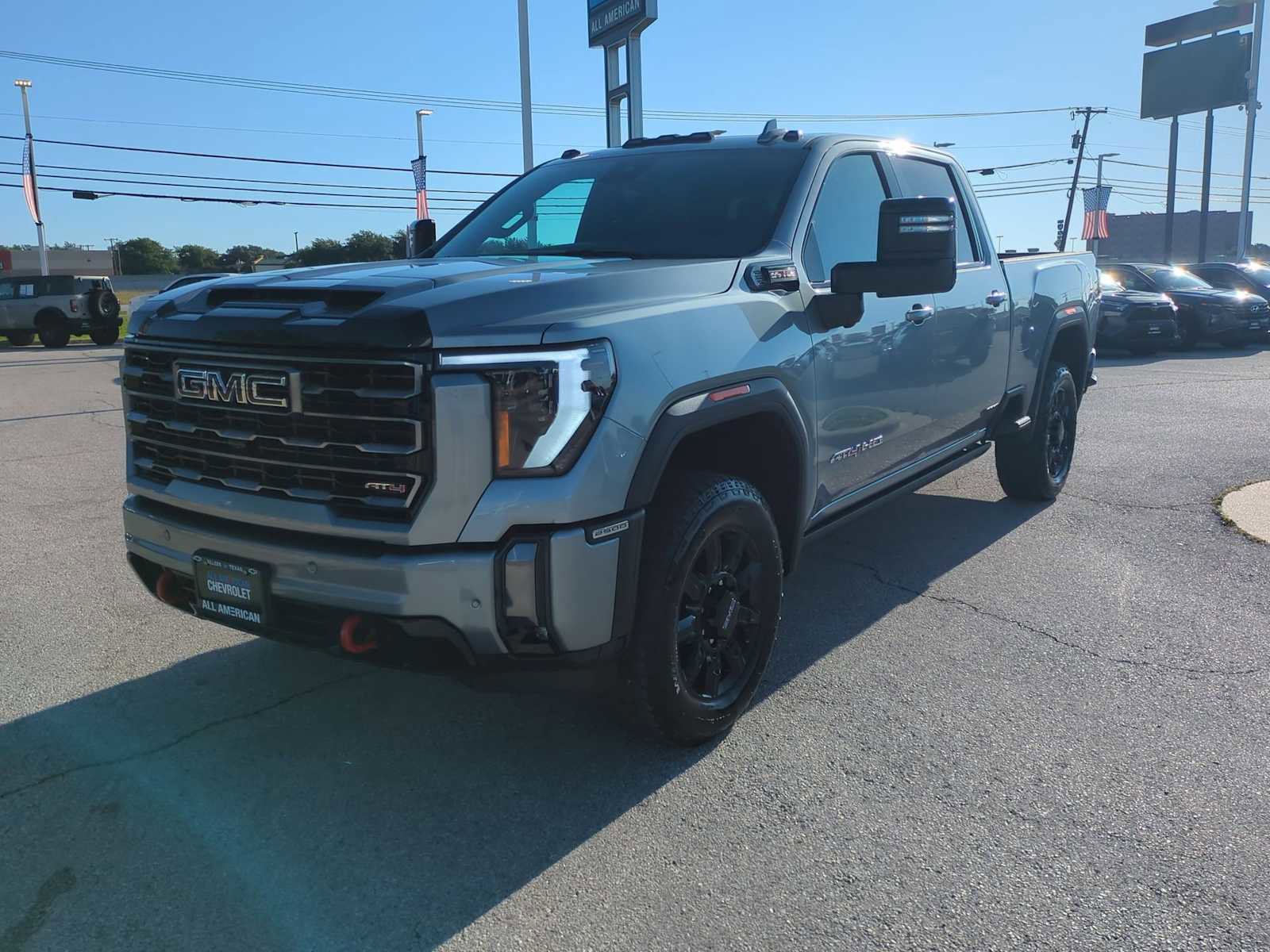 Used 2024 GMC Sierra 2500 AT4 w/ AT4 Premium Plus Package AWD/4WD image 4