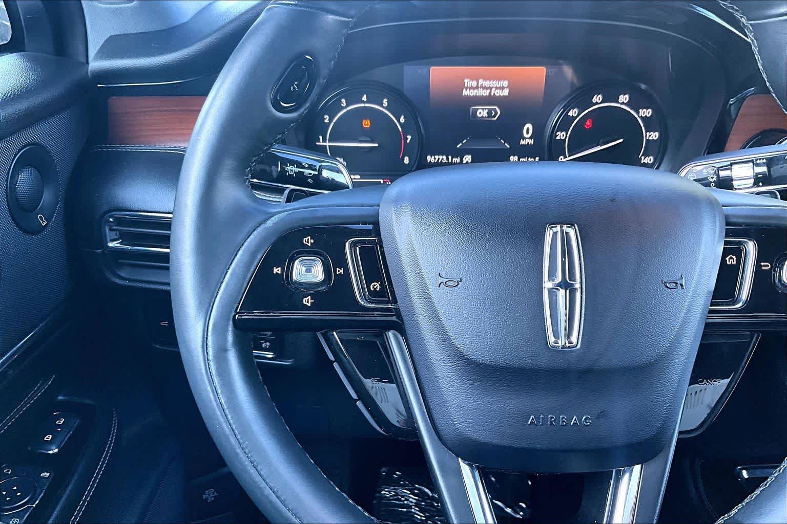 Used 2020 Lincoln Corsair Reserve w/ Elements Package AWD/4WD image 23