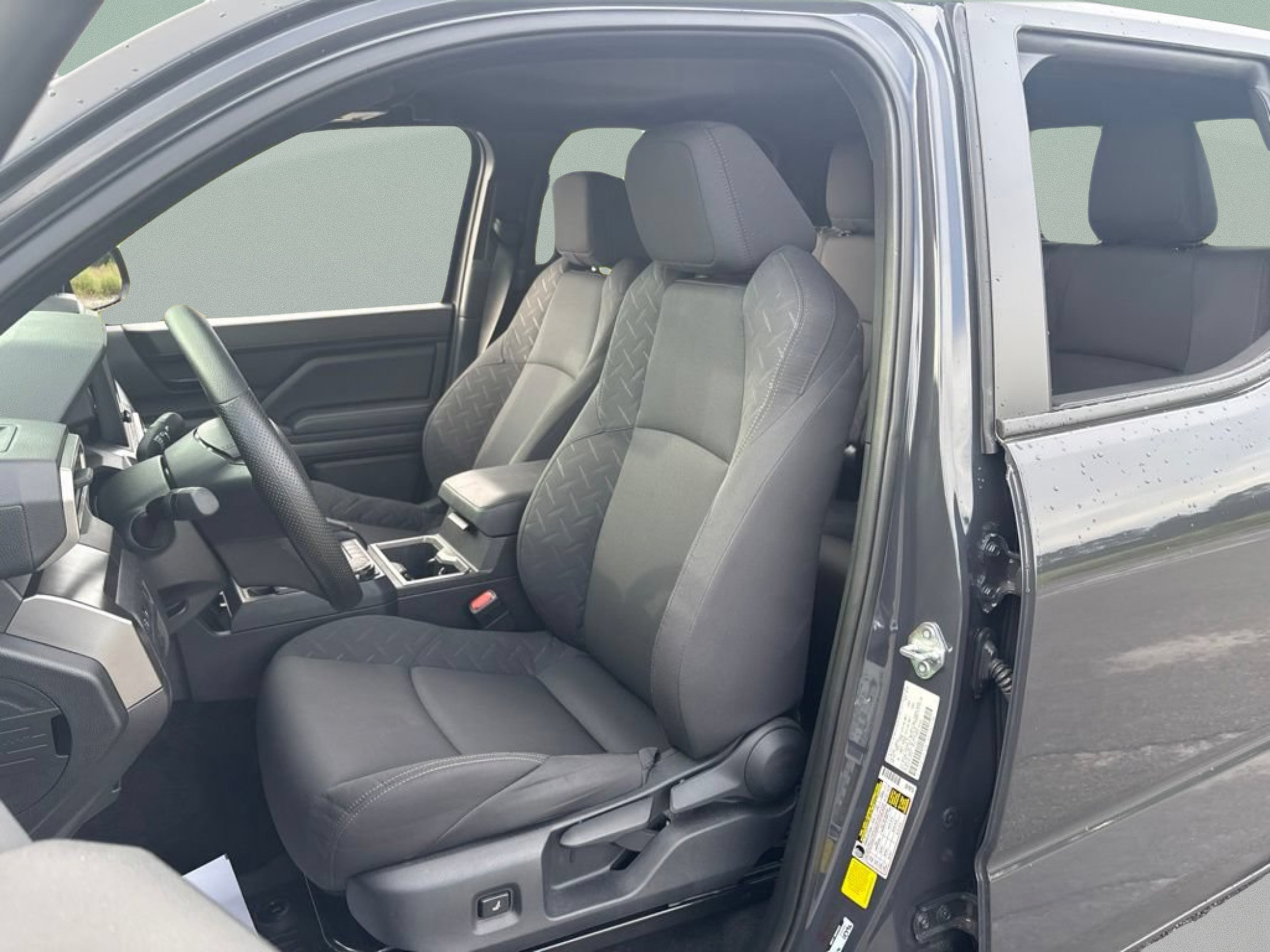 Certified 2025 Toyota Tacoma SR5 AWD/4WD image 19
