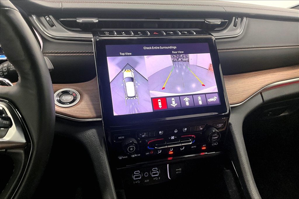 Used 2022 Jeep Grand Cherokee Summit RWD image 23