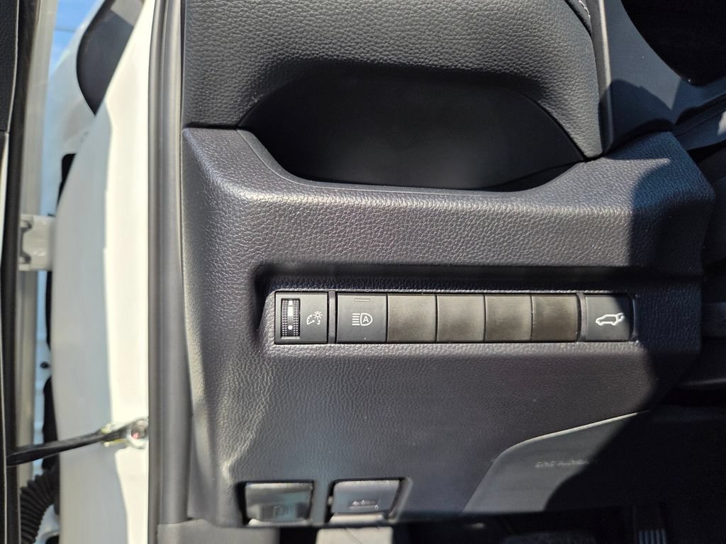 Used 2025 Toyota RAV4 XLE Premium FWD image 32
