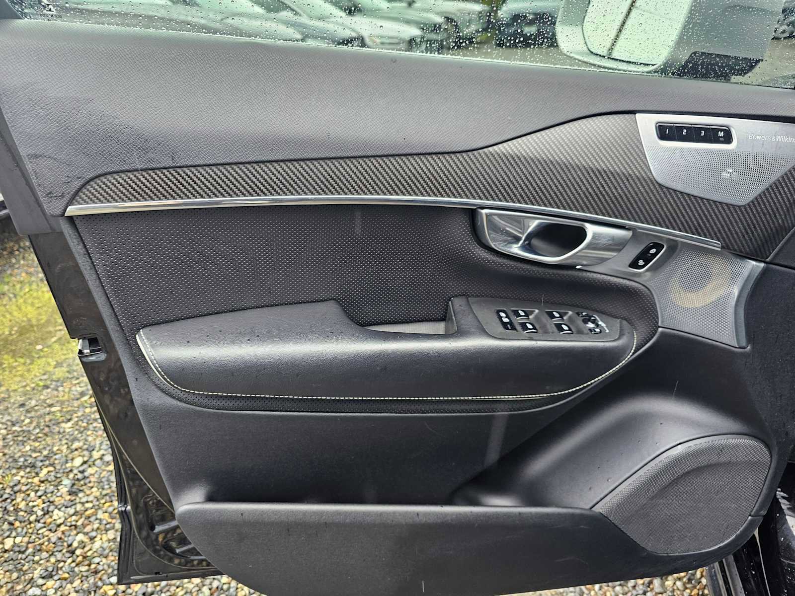 Used 2017 Volvo XC90 T6 R-Design w/ Vision Package image 25