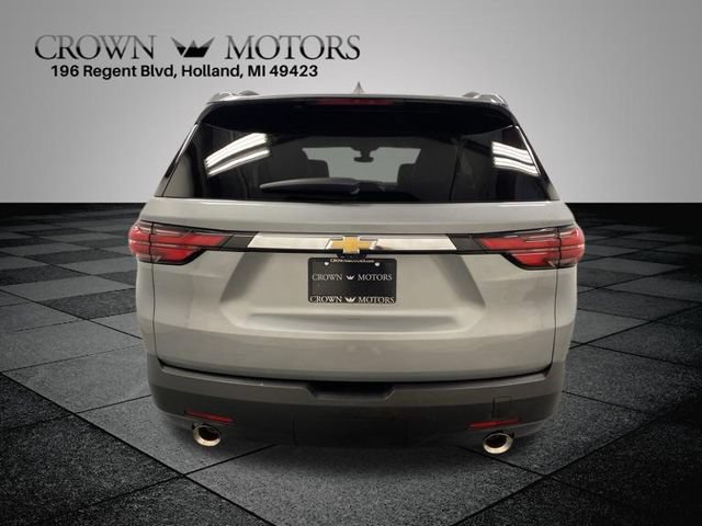 Used 2023 Chevrolet Traverse LT w/ LT Premium Package AWD/4WD image 5