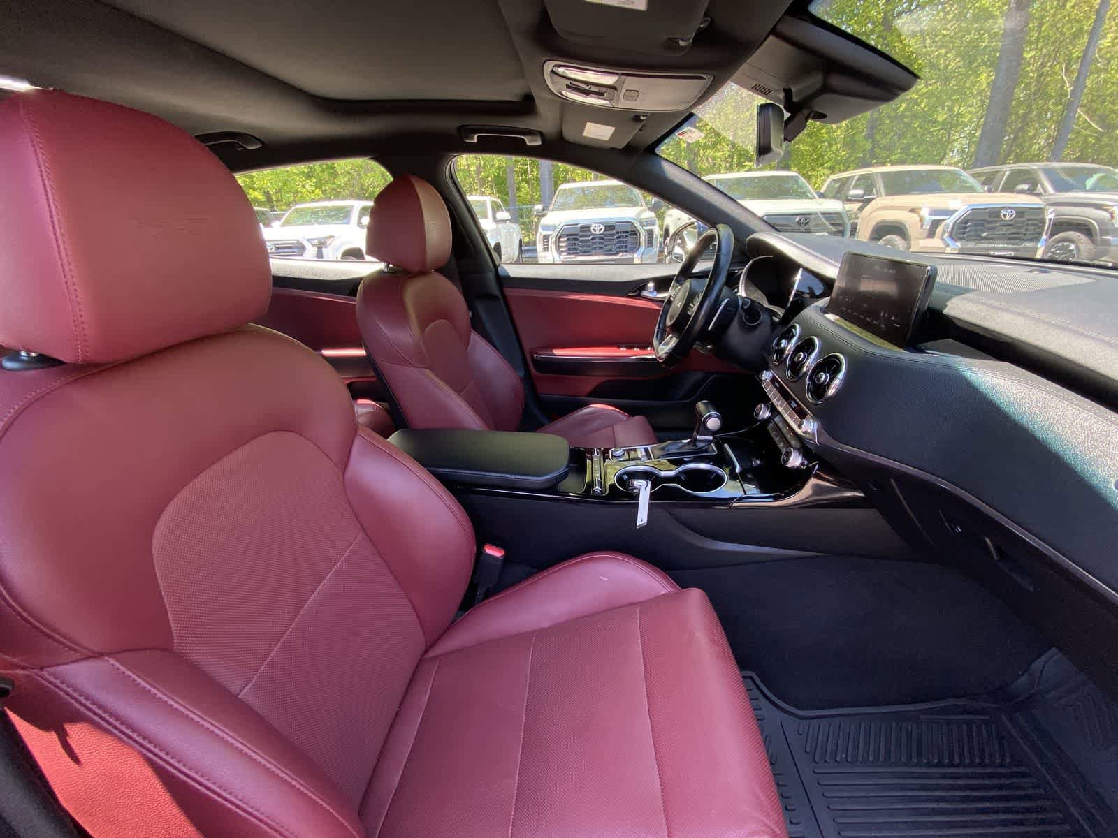 Used 2022 Kia Stinger GT-Line w/ Sun & Sound Package AWD/4WD image 25
