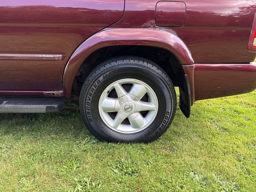 Used 2002 Nissan Pathfinder SE AWD/4WD image 40
