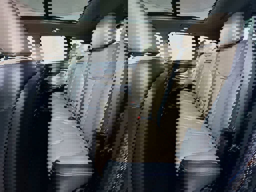 Used 2022 Hyundai Santa Fe Limited AWD/4WD image 14