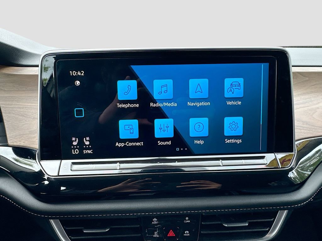 Used 2024 Volkswagen Atlas SE FWD image 17