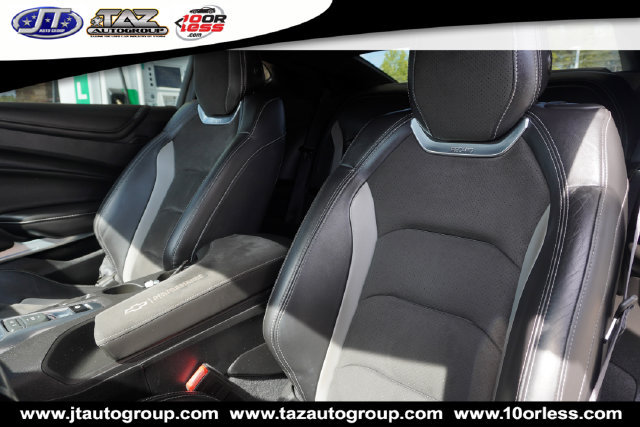 Used 2020 Chevrolet Camaro SS RWD image 12