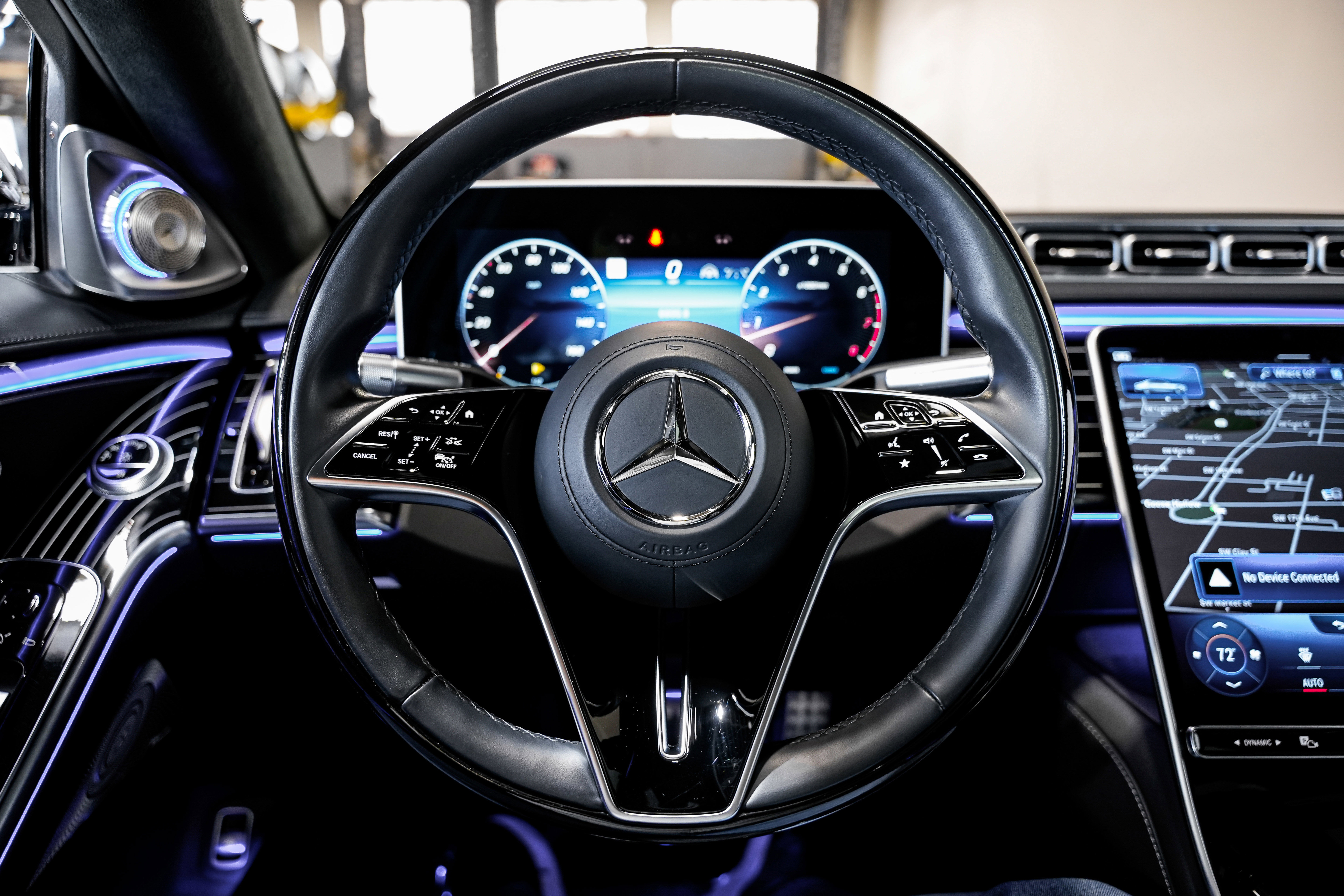 Used 2023 Mercedes-Benz S 580 4MATIC Sedan image 11