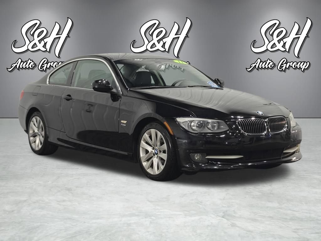 Used 2011 BMW 328i xDrive Coupe AWD/4WD image 2