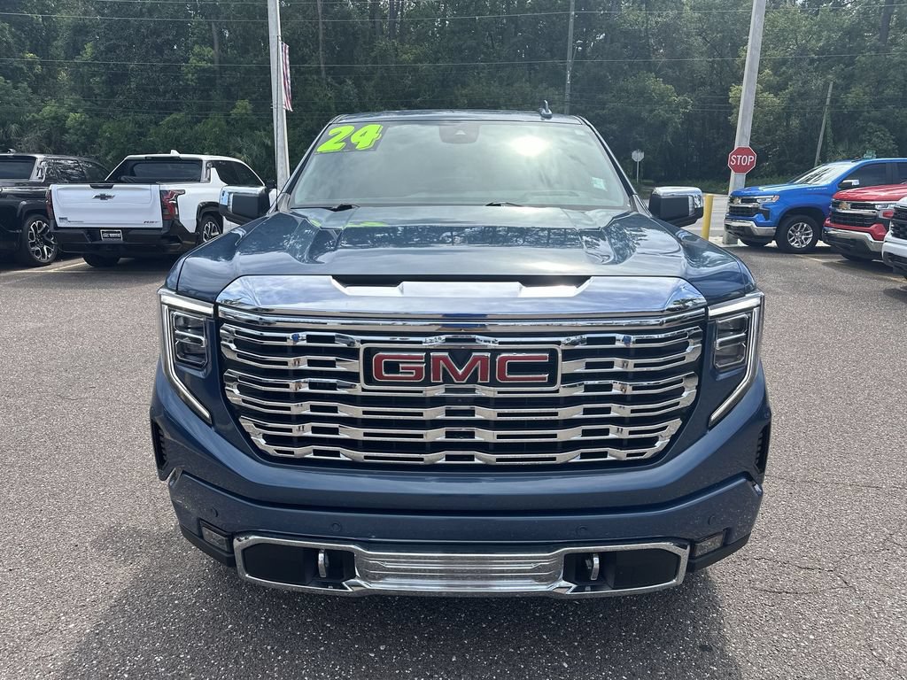 Used 2024 GMC Sierra 1500 Denali w/ Denali Reserve Package AWD/4WD image 11