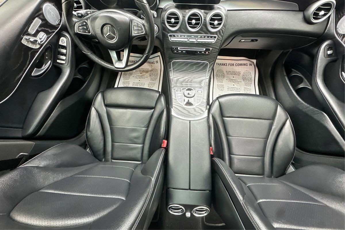 Used 2018 Mercedes-Benz GLC 300 w/ Premium Package image 15