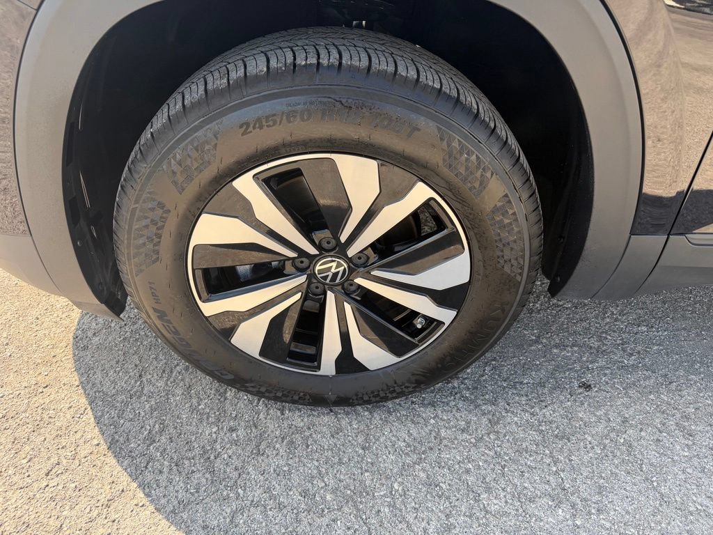 Used 2026 Volkswagen Atlas SE FWD image 9