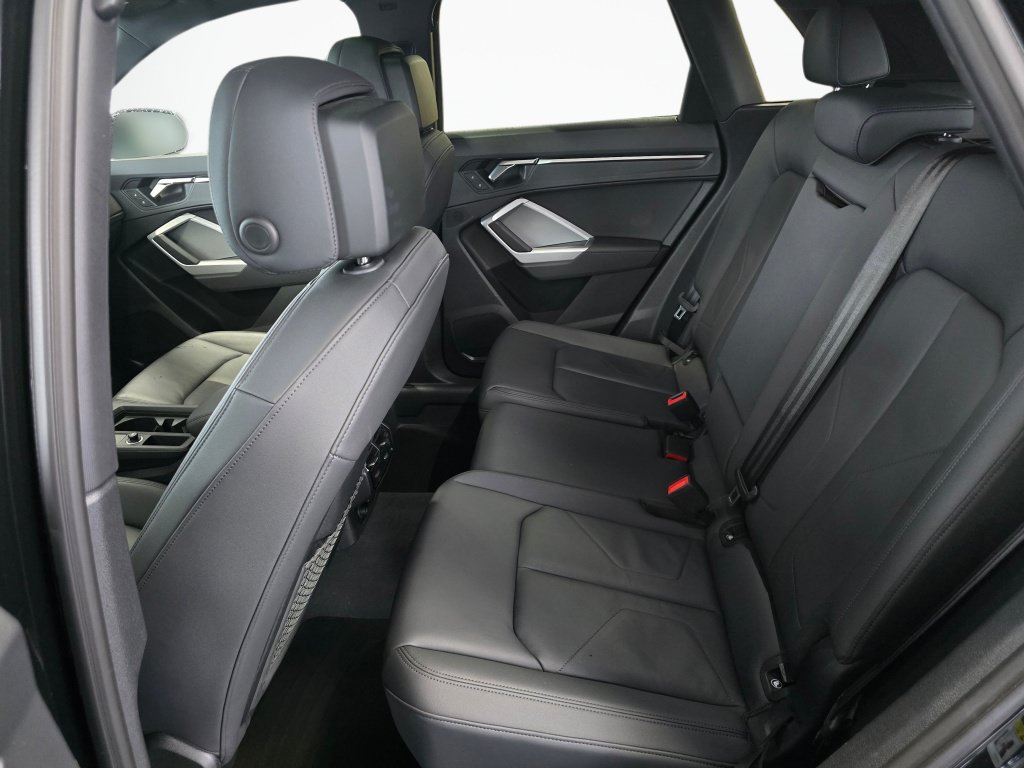 Used 2025 Audi Q3 2.0T Premium AWD/4WD image 37