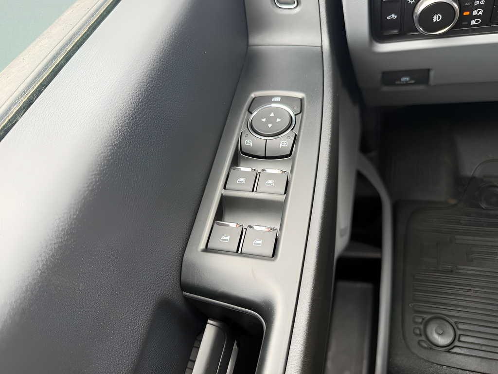 New 2026 Ford F350 XL w/ XL Driver Assist Package AWD/4WD image 24