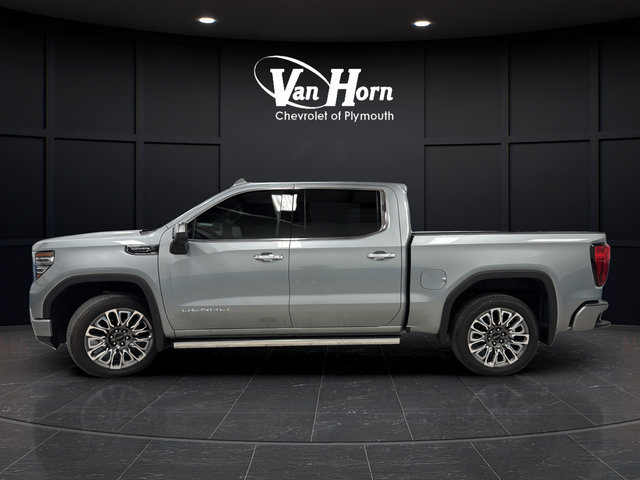 Used 2025 GMC Sierra 1500 Denali Ultimate AWD/4WD image 4