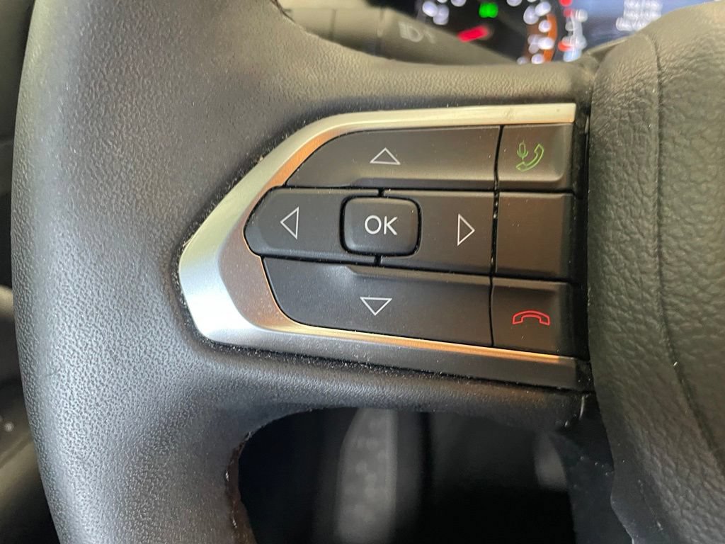 Used 2025 Jeep Compass Latitude AWD/4WD image 12