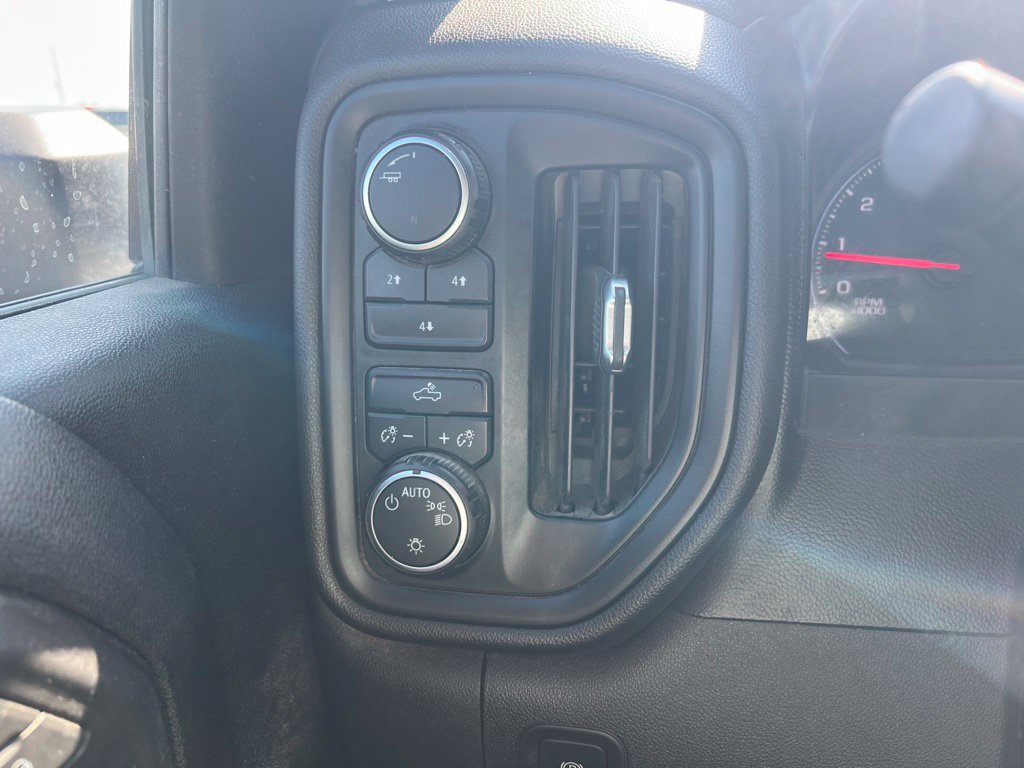 Used 2021 Chevrolet Silverado 2500 W/T w/ WT Convenience Package AWD/4WD image 8