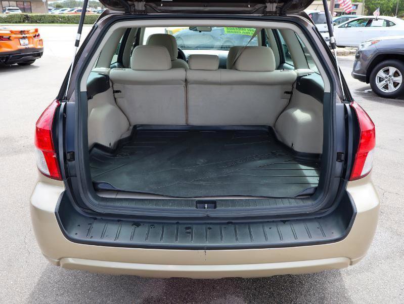 Used 2008 Subaru Outback 2.5i image 5