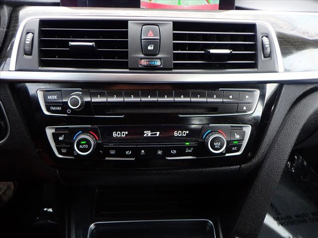 Used 2017 BMW 330i xDrive 330i xDrive image 17