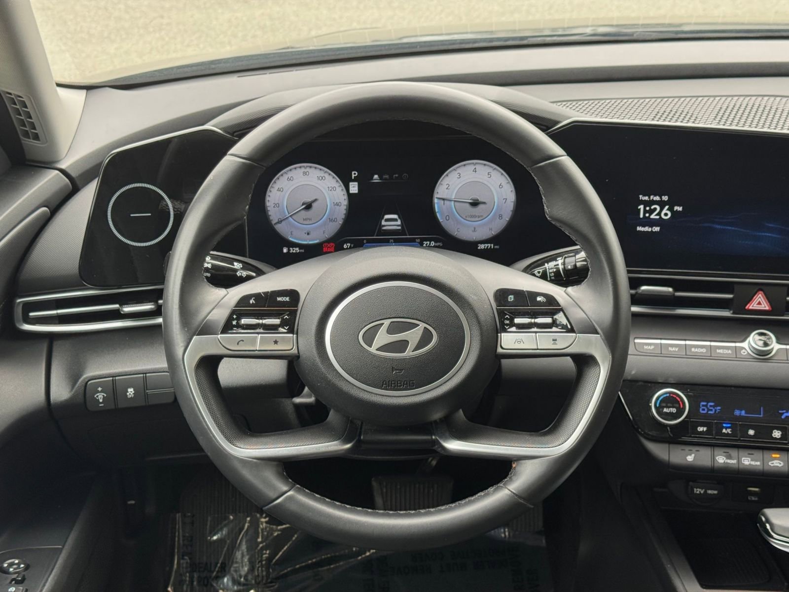 Used 2025 Hyundai Elantra Limited FWD image 30