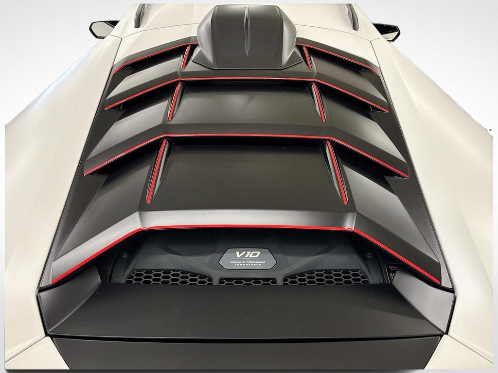 Used 2023 Lamborghini Huracan Sterrato AWD/4WD image 30
