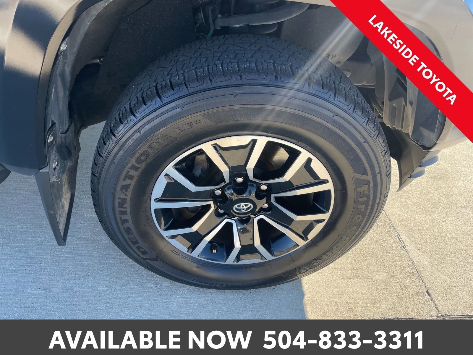 Used 2022 Toyota Tacoma TRD Sport w/ TRD Premium Sport Package image 13