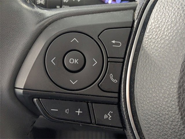 Used 2019 Toyota RAV4 Limited image 16