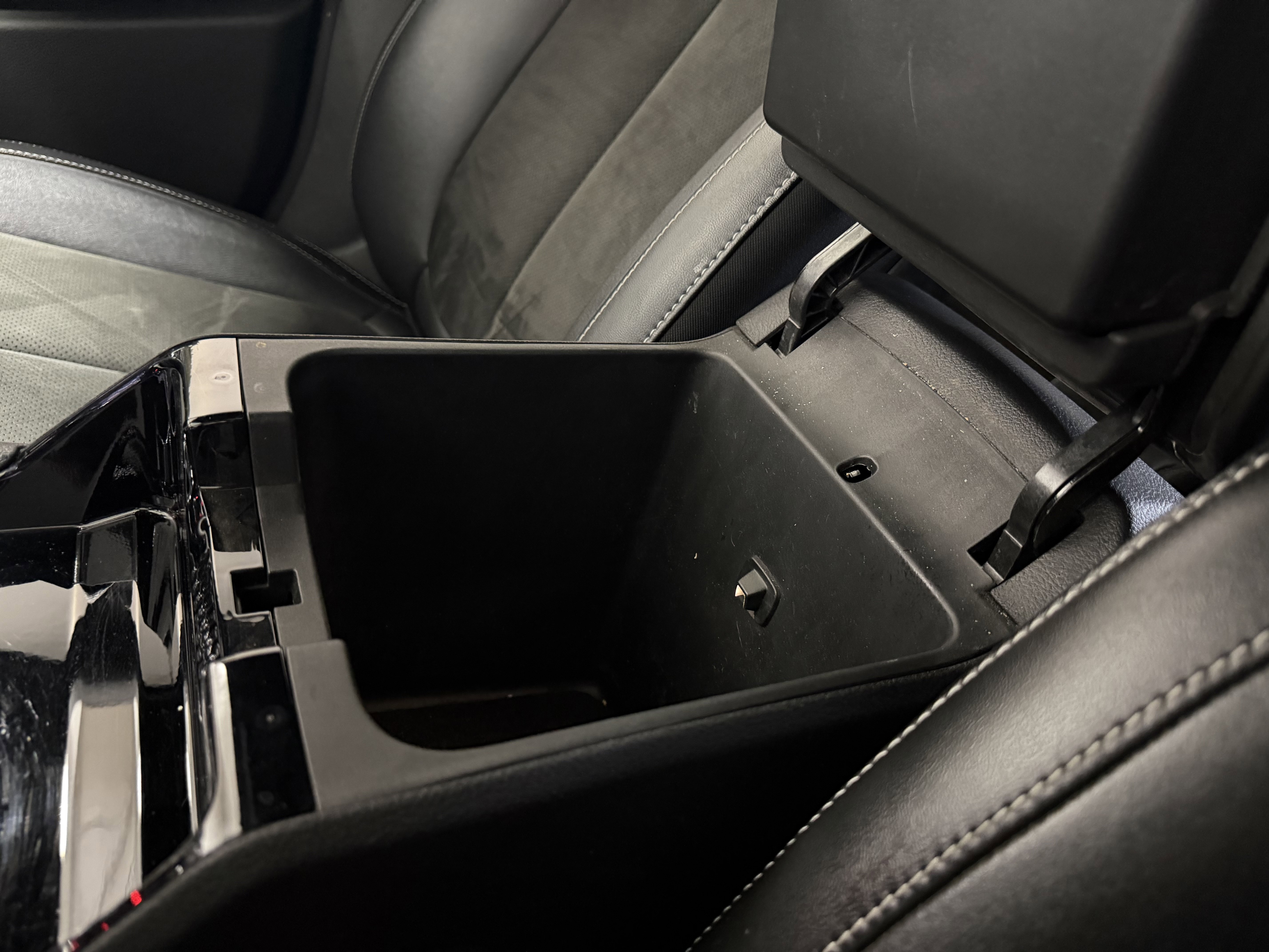 Used 2023 Jeep Grand Cherokee L Laredo image 21