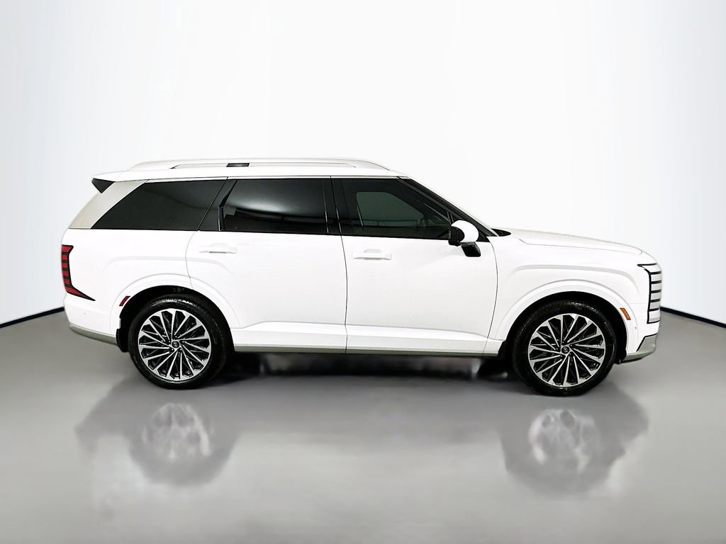 Certified 2026 Hyundai Palisade Calligraphy FWD image 4