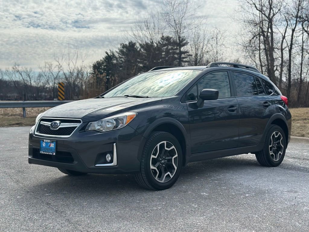 Used 2016 Subaru Crosstrek 2.0i Premium w/ Moonroof Package image 3