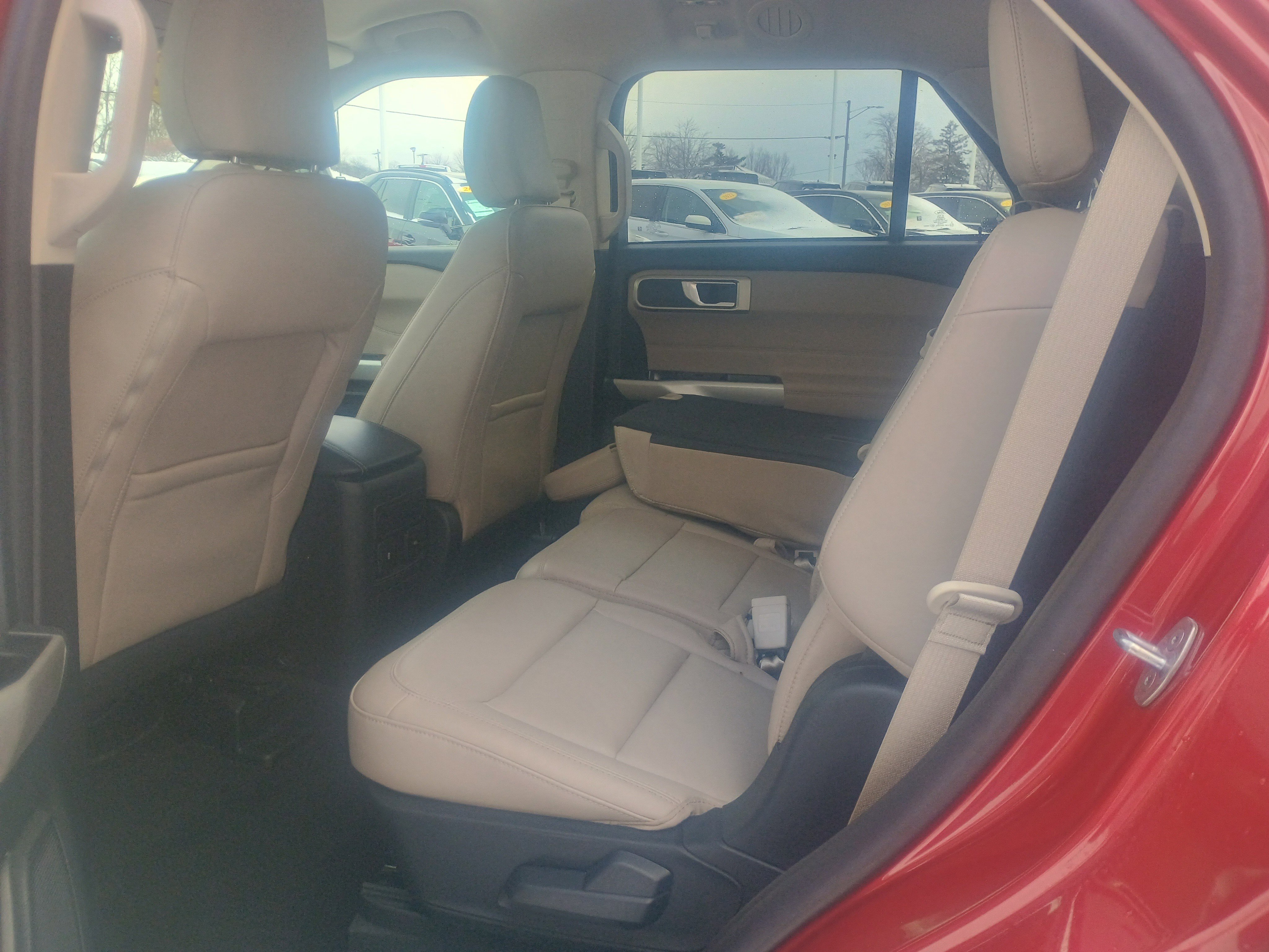 Certified 2023 Ford Explorer XLT w/ Equipment Group 202A image 20