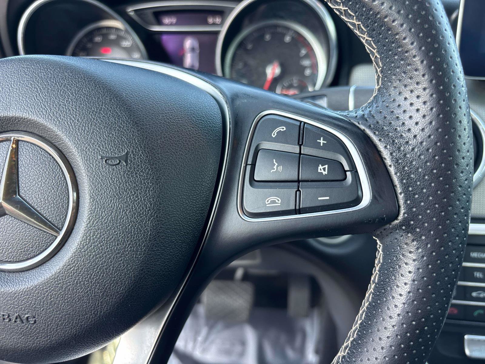 Used 2018 Mercedes-Benz CLA 250 4MATIC image 18