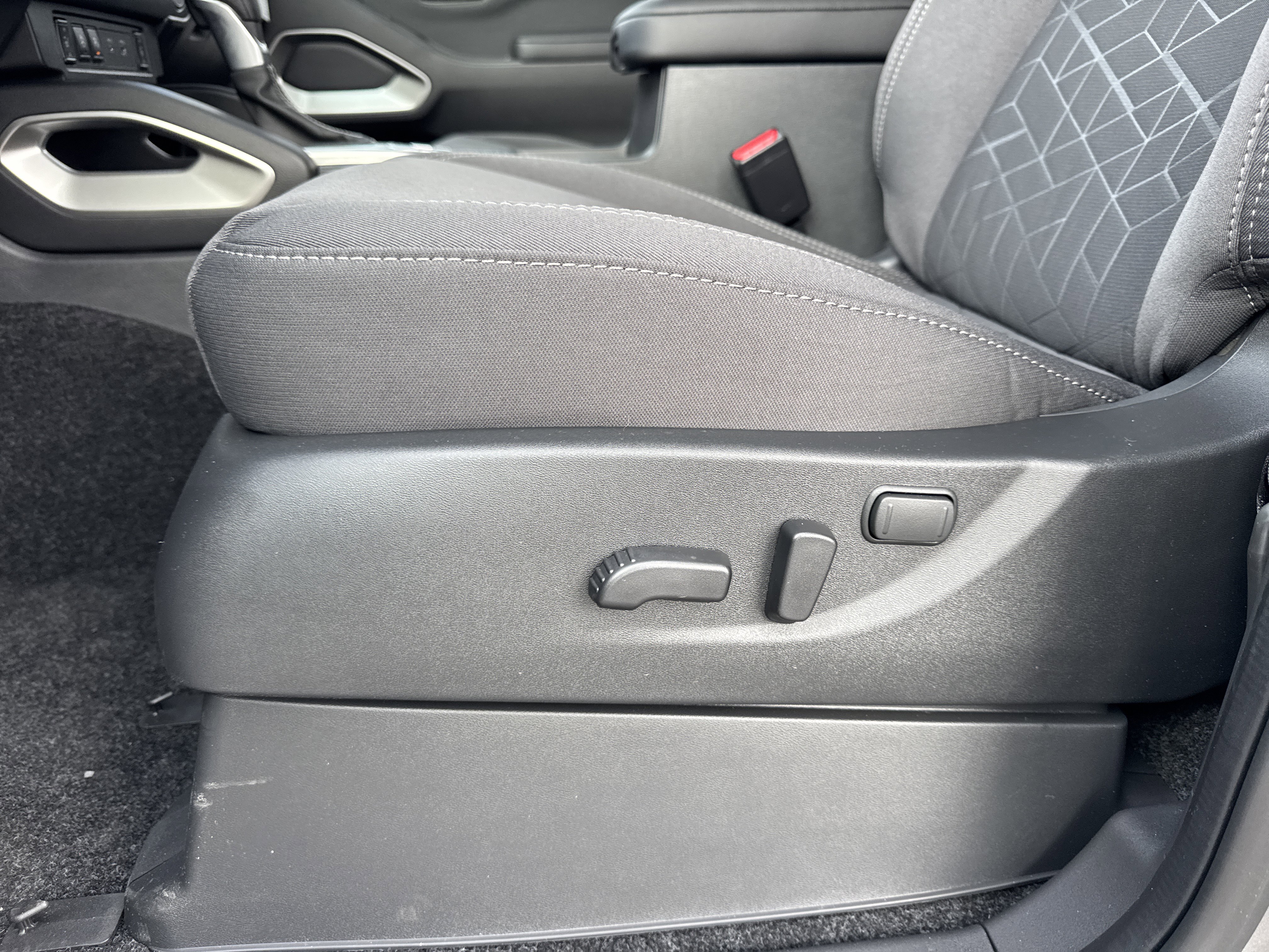 New 2026 Nissan Frontier SV w/ SV Convenience Package image 24