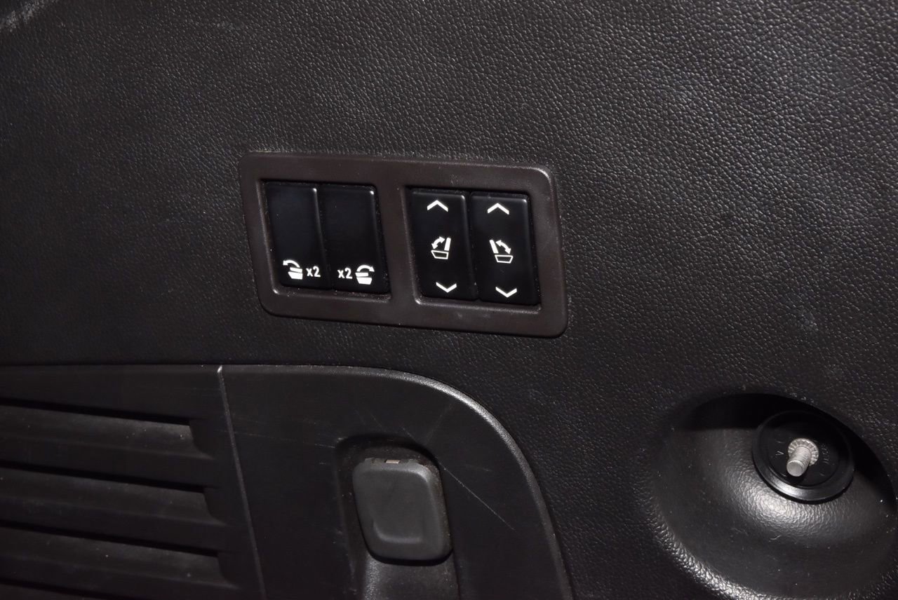 Used 2019 Chevrolet Tahoe Premier AWD/4WD image 42