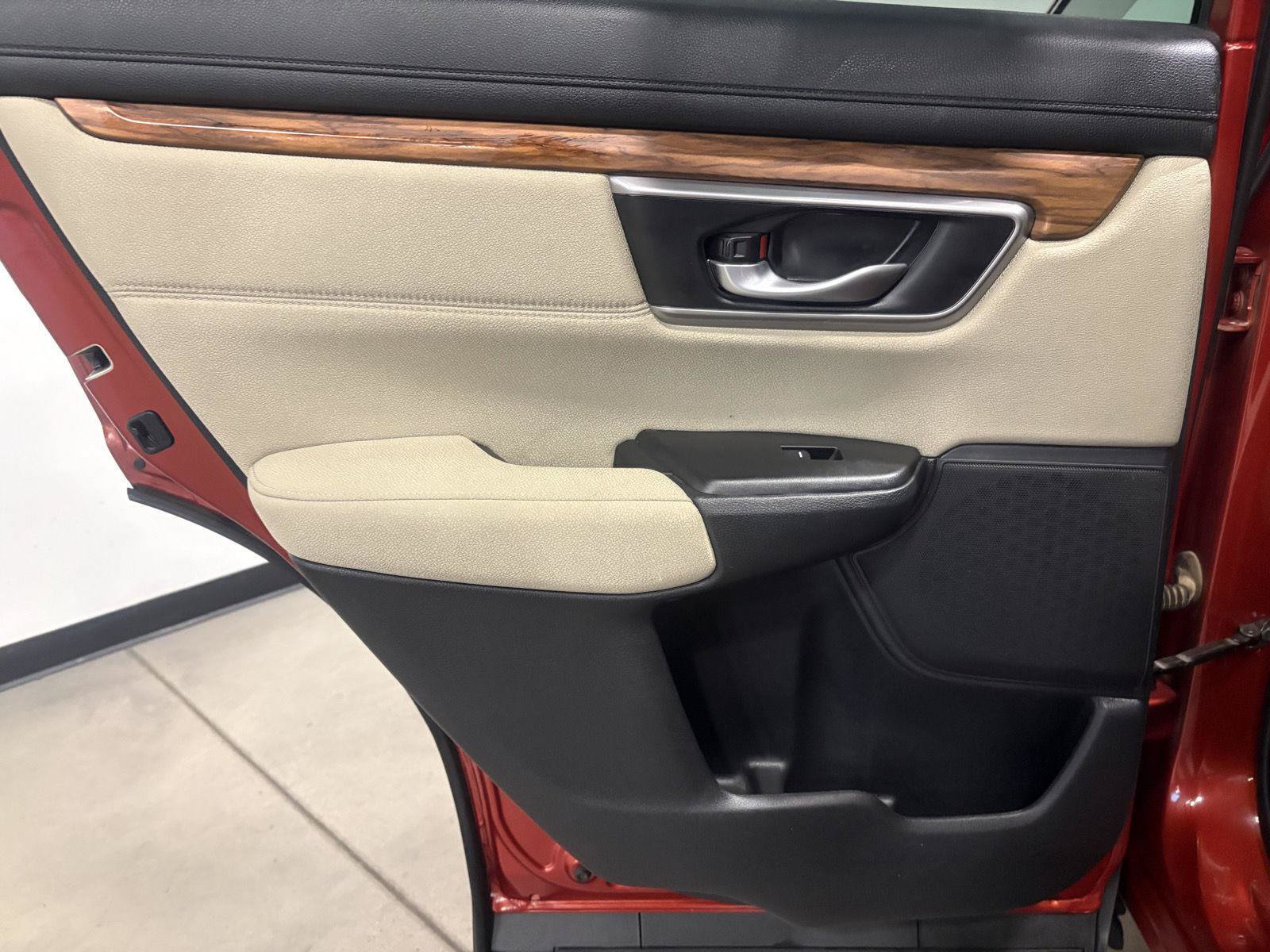 Used 2018 Honda CR-V EX image 33