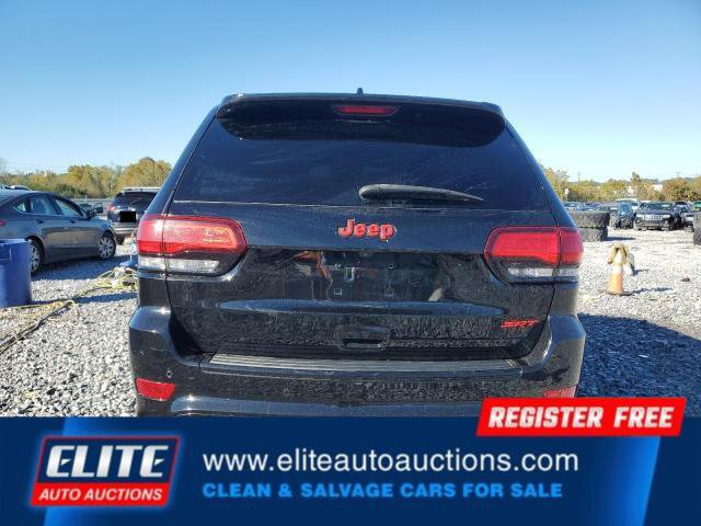 Used 2018 Jeep Grand Cherokee SRT w/ Trailer Tow Group IV AWD/4WD image 11