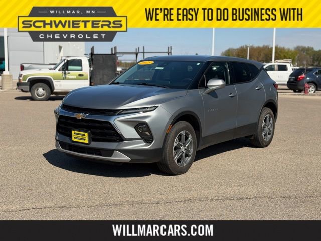 Used 2023 Chevrolet Blazer LT FWD image 1