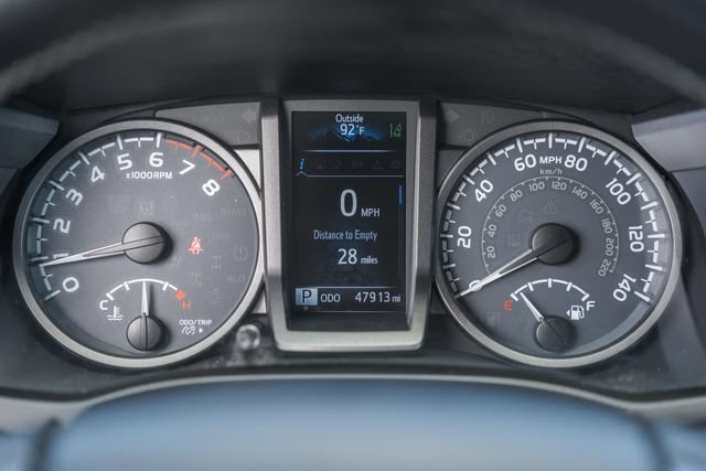 Used 2018 Toyota Tacoma TRD Off-Road w/ Four Season Floor Mat Package AWD/4WD image 43