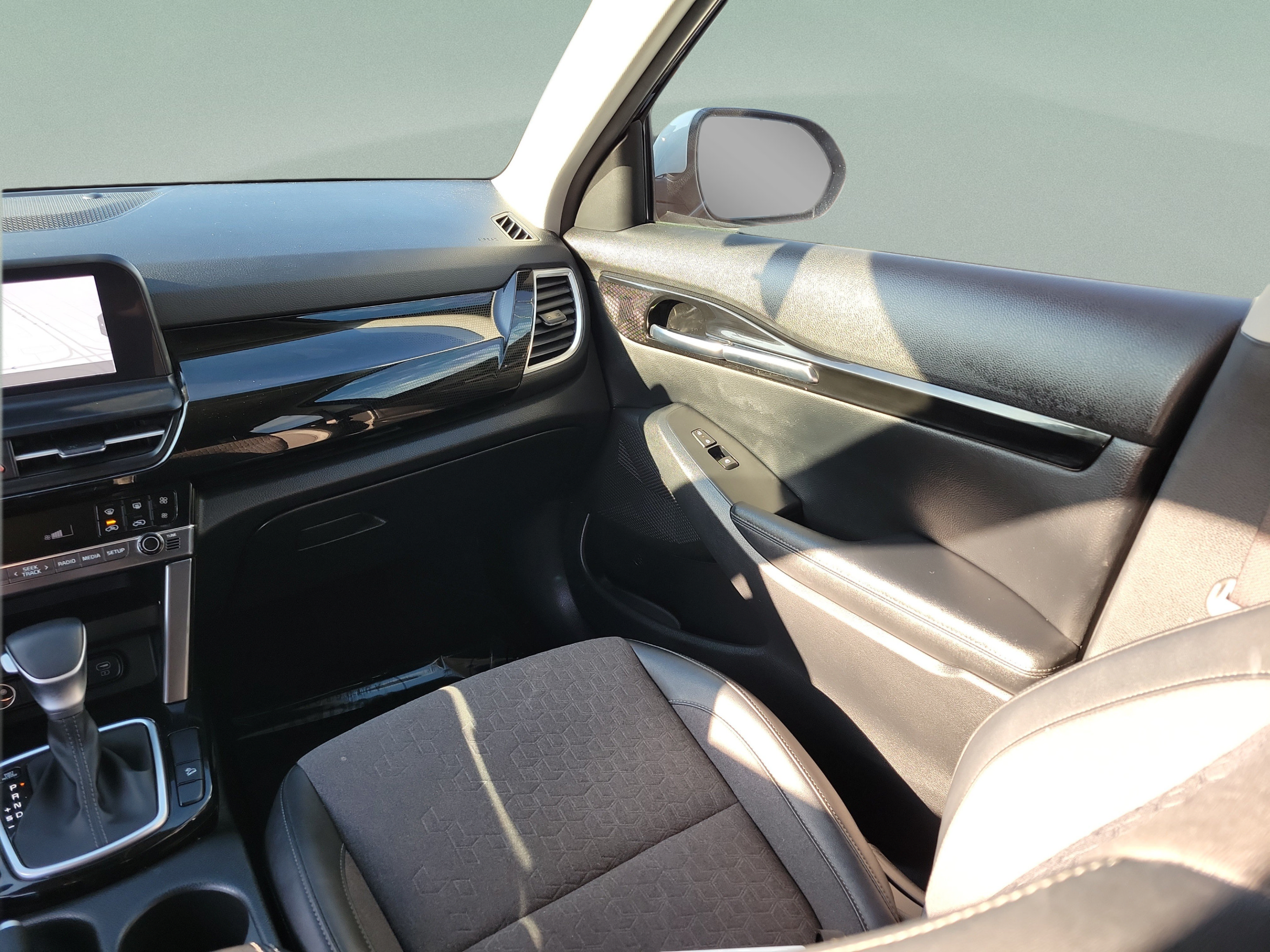 Certified 2024 Kia Seltos S FWD image 11