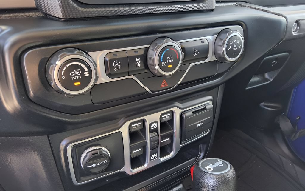 Used 2019 Jeep Wrangler Unlimited Sport S AWD/4WD image 11