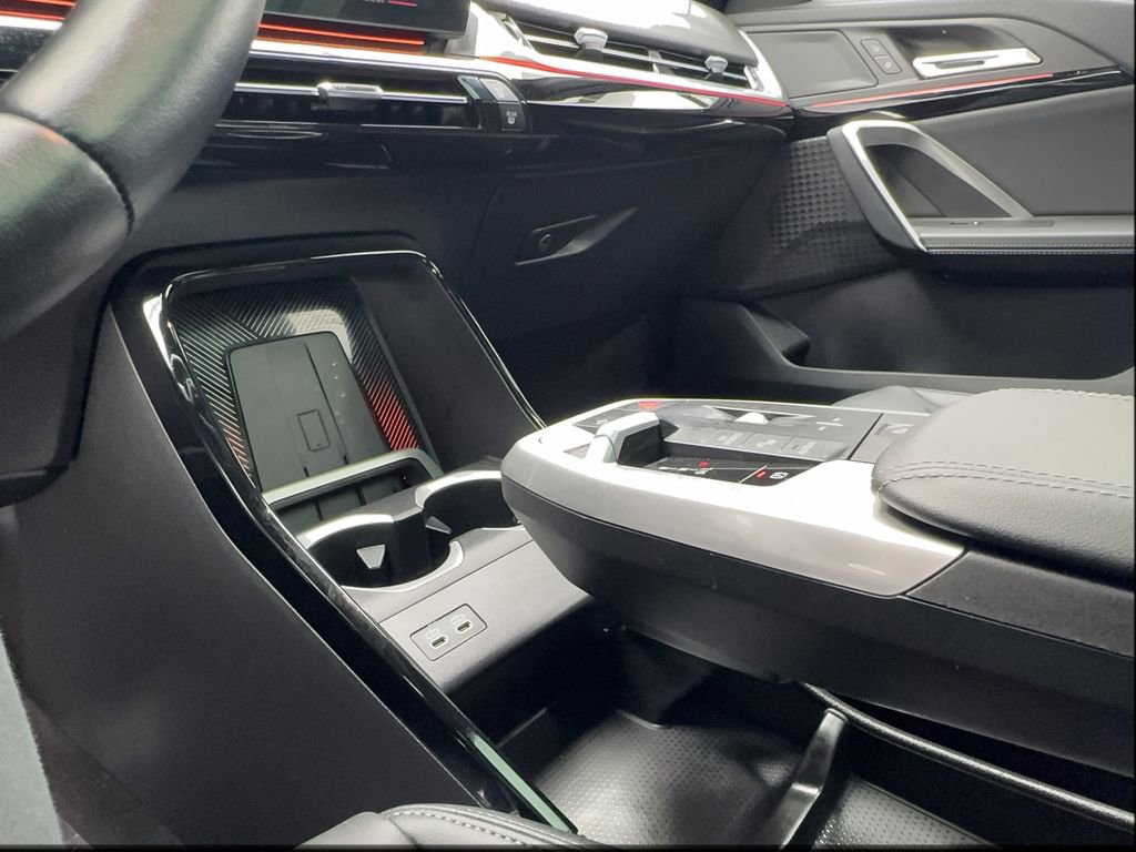 Used 2025 BMW X2 xDrive28i image 44