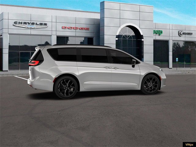 New 2026 Chrysler Pacifica Select w/ S Appearance Package image 15