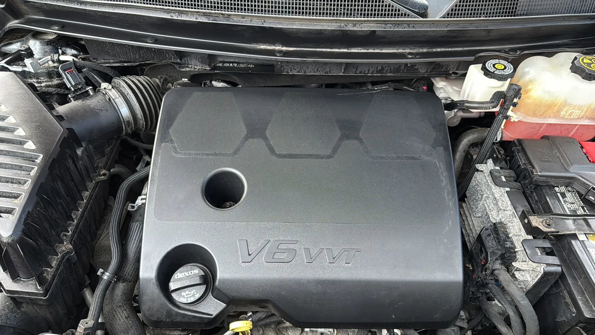 Used 2021 Chevrolet Traverse LT image 36