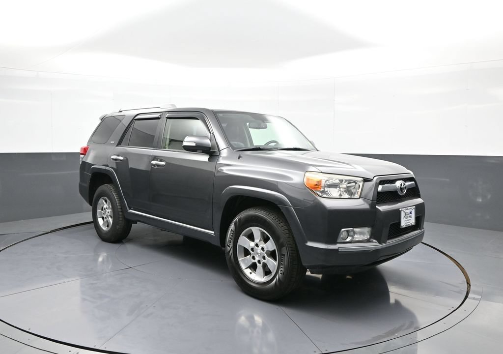 Used 2011 Toyota 4Runner SR5 w/ Premium Pkg w/Leather AWD/4WD image 4