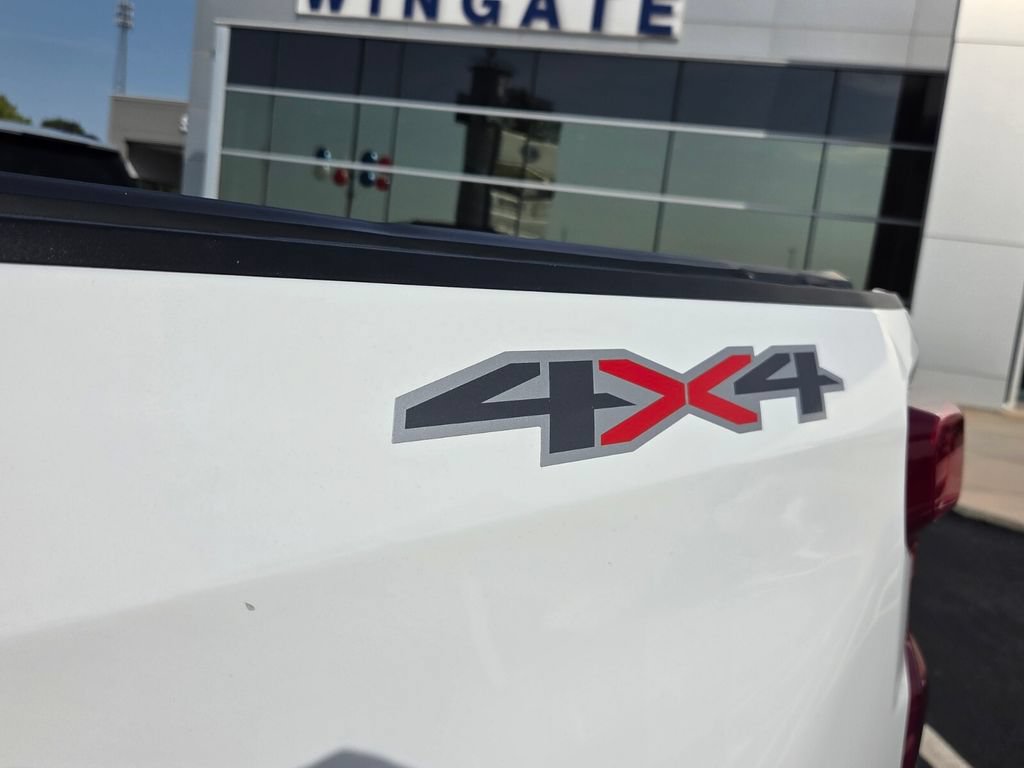 Used 2023 Chevrolet Silverado 1500 RST w/ Rally Edition AWD/4WD image 8