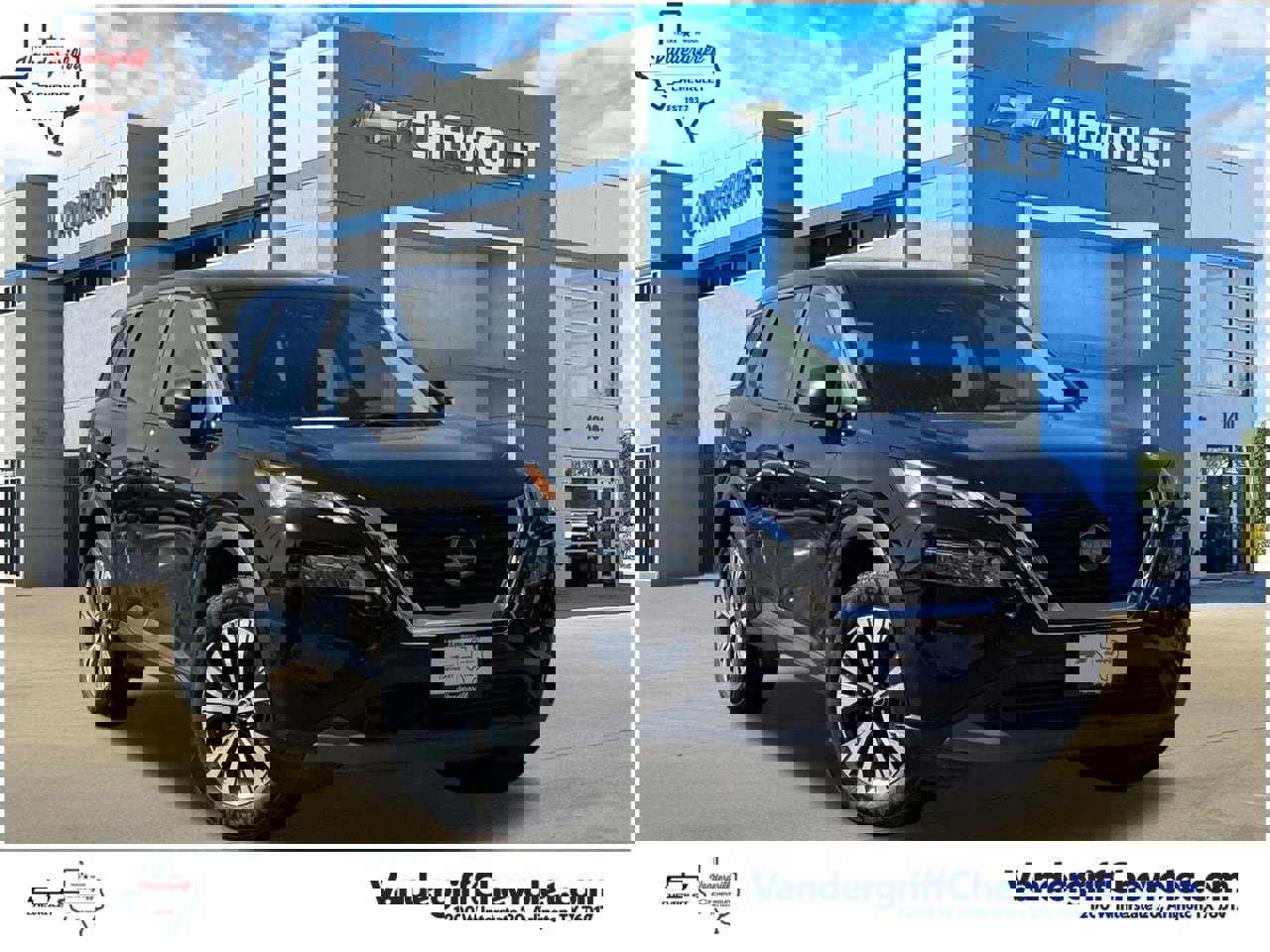 Used 2023 Nissan Rogue SV image 1