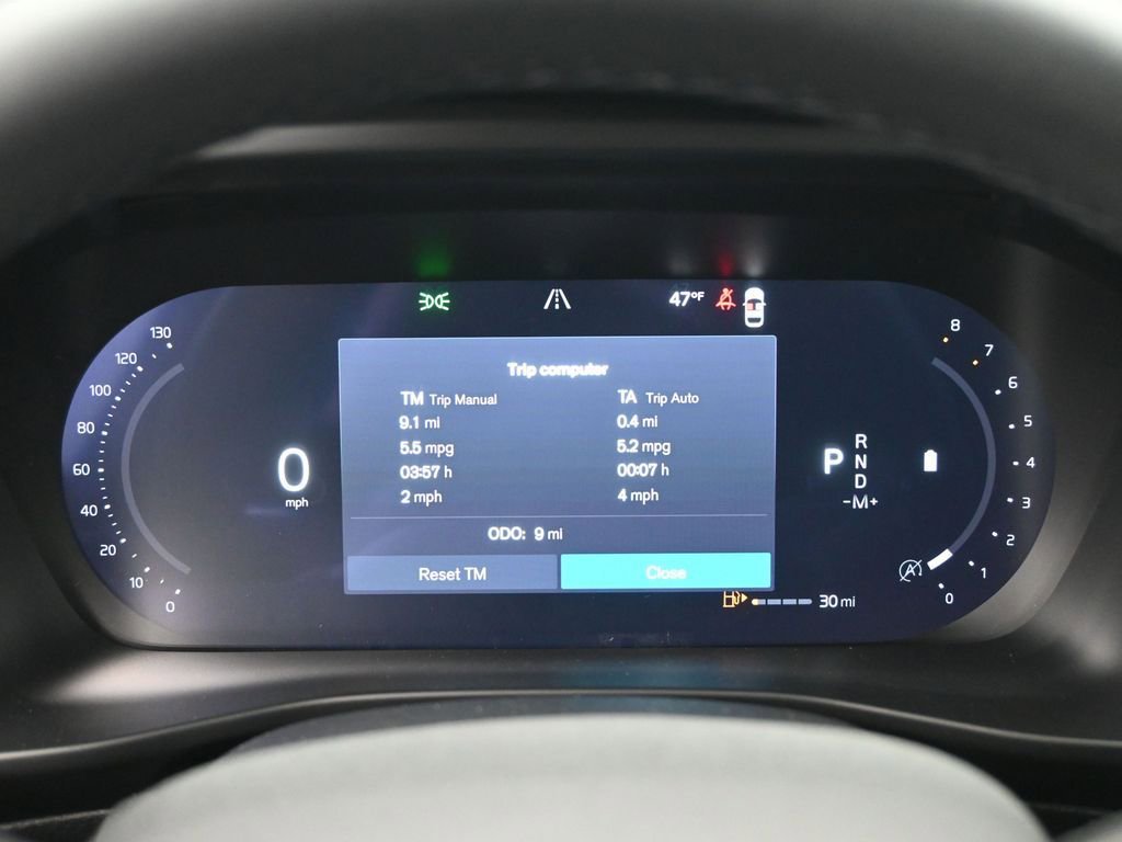 New 2026 Volvo XC40 B5 Core w/ Protection Package Premier image 9