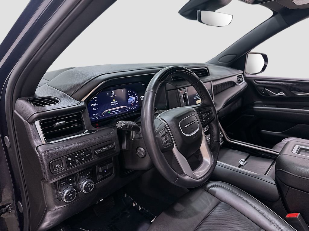Used 2023 GMC Yukon Denali w/ Denali Reserve Package AWD/4WD image 9