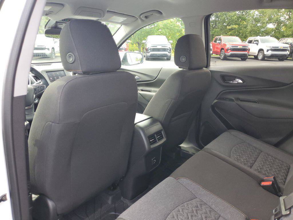Used 2024 Chevrolet Equinox LT w/ LPO, Floor Liner Package FWD image 28